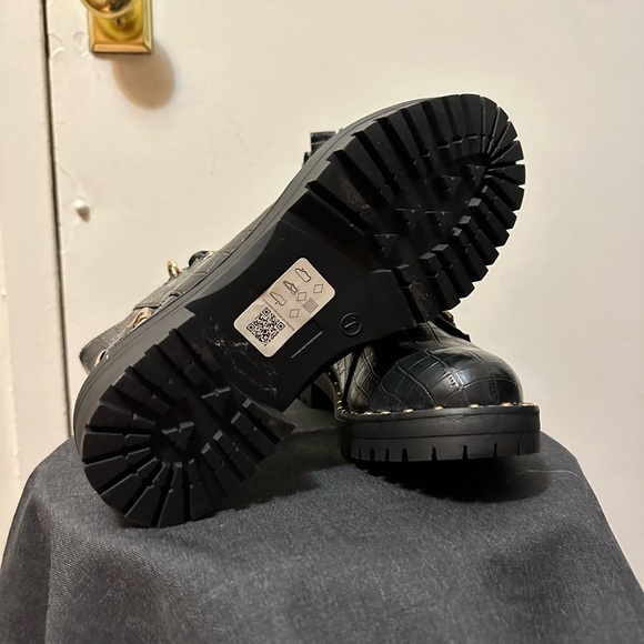 NEW ASOS BOOTS - Picture 4 of 6